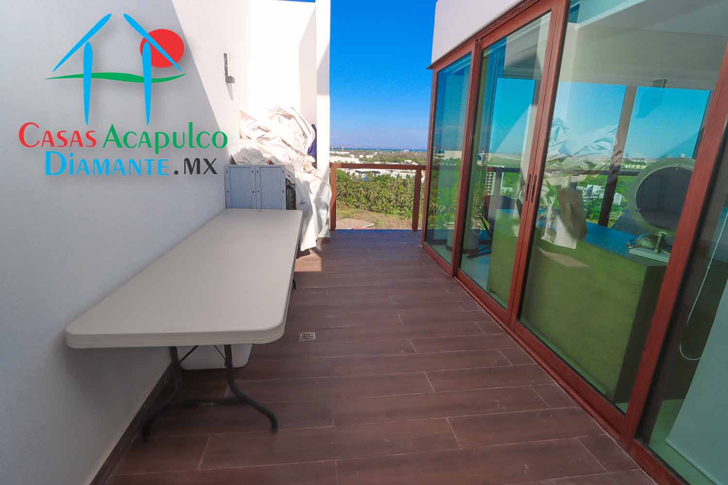 La Isla Fiji PH V - Roof garden 18